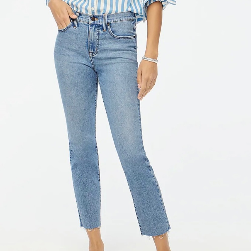 JCrew Essential Straight Jean, Medium Wash, Size 28
